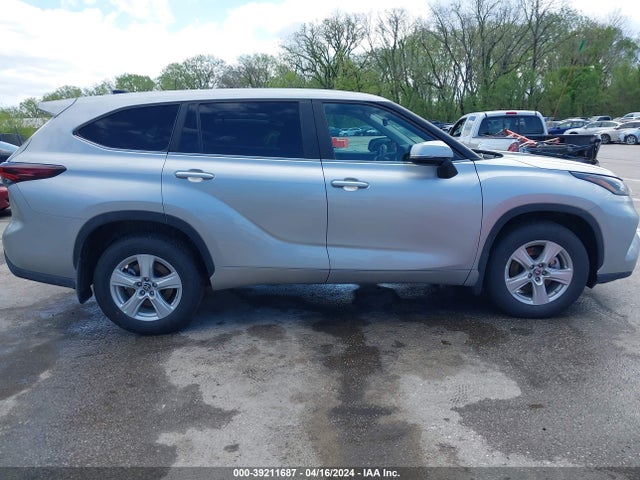 Toyota Highlander Le 2024 5TDKDRBH5RS538918 Image 14
