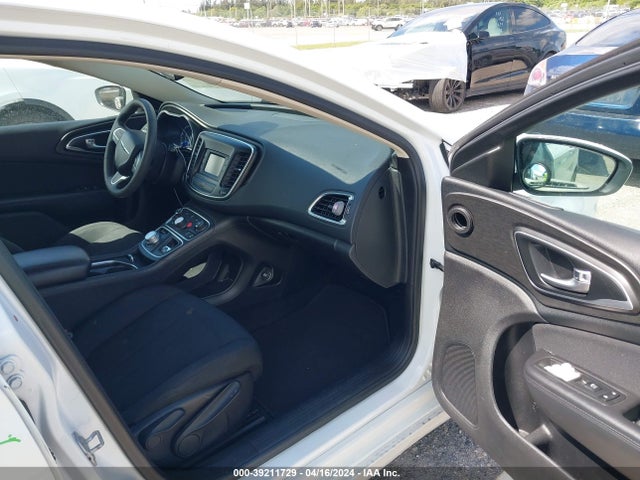 1C3CCCABXGN141424 Chrysler 200 Limited