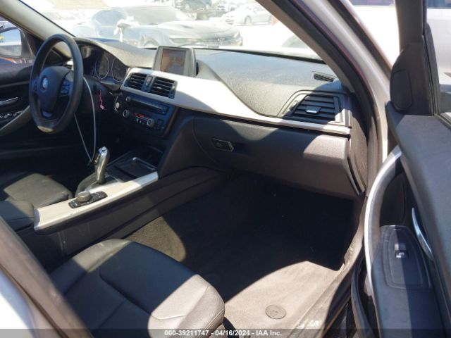 WBA3B1G54ENS80592 BMW 320i