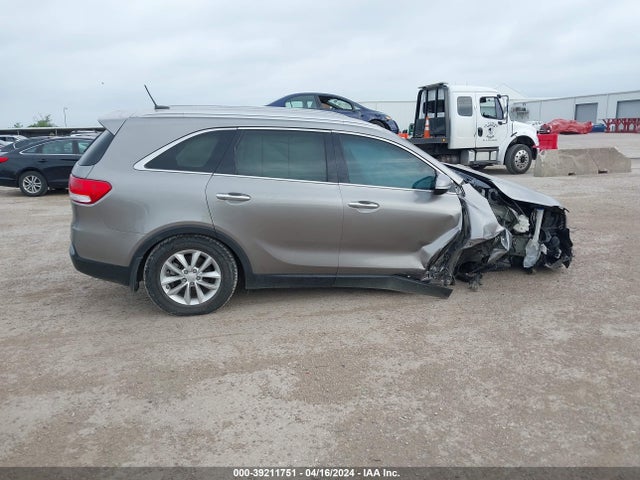 KIA Sorento 3.3l Lx 2017 5XYPG4A50HG302583 Image 12