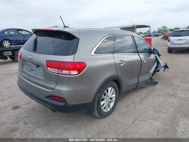 KIA Sorento 3.3l Lx 2017 5XYPG4A50HG302583 Image 4