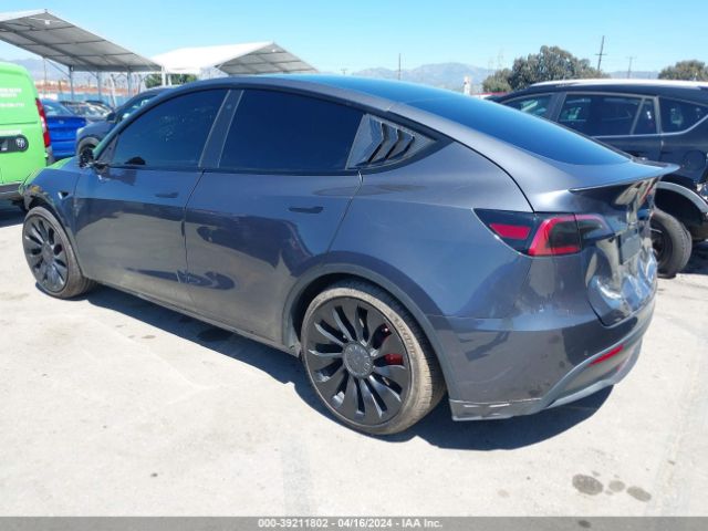 7SAYGDEF3NF547827 Tesla Model Y Performance Dual Motor All-wheel Drive