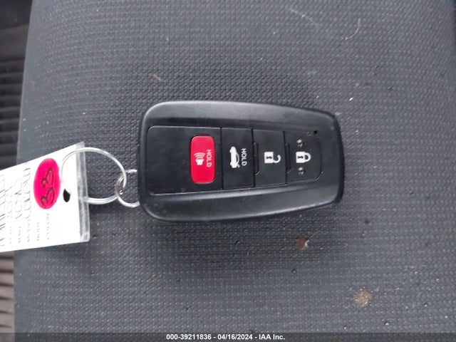 Toyota Corolla Hybrid Le 2021 JTDEAMDE2MJ003336 Image 11