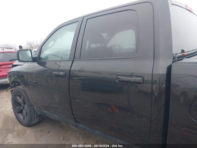 RAM 1500 Express  4x4 5'7 Box 2018 1C6RR7KG1JS224813 Image 14