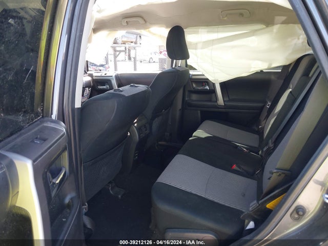 Toyota 4RUNNER SR5 2018 JTEBU5JRXJ5524974 Image 8