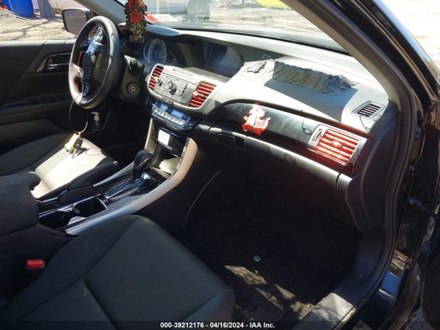 Honda ACCORD LX 2017 1HGCR2F3XHA213707 Image 5