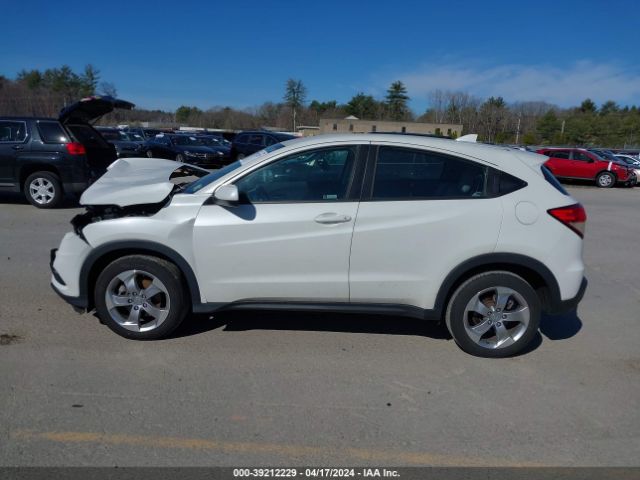 3CZRU6H35NM736878 Honda Hr-v Awd Lx