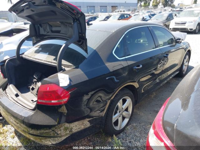 1VWBT7A36FC031288 Volkswagen Passat 1.8t Se