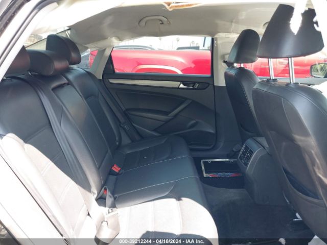 1VWBT7A36FC031288 Volkswagen Passat 1.8t Se