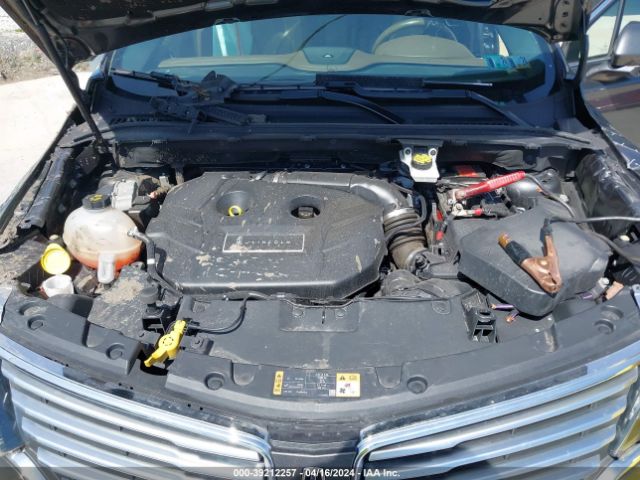 5LMCJ3D90JUL30051 Lincoln Mkc Reserve