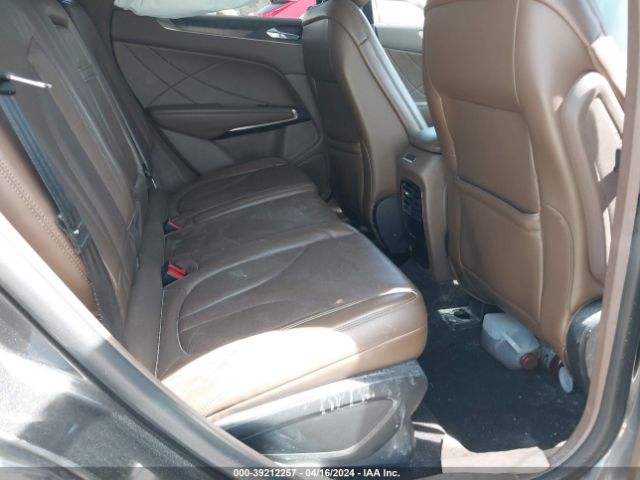 5LMCJ3D90JUL30051 Lincoln Mkc Reserve