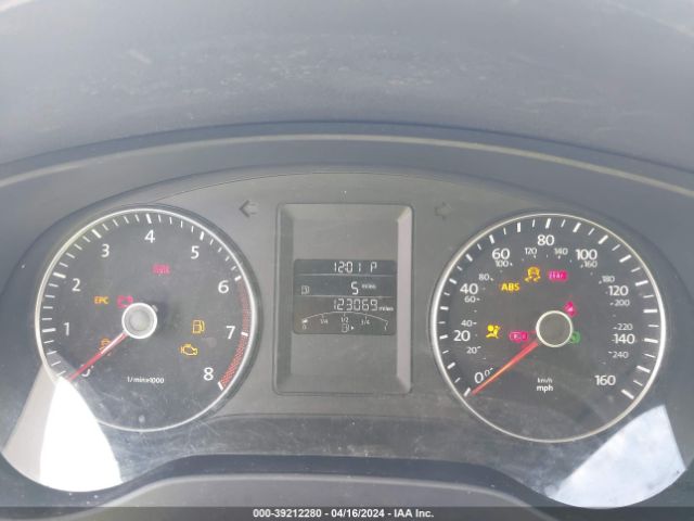 3VWD07AJ5EM407718 Volkswagen Jetta 1.8t Se