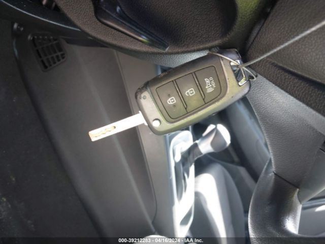 KMHRB8A31MU104113 Hyundai Venue Se