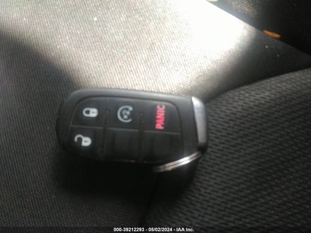 Jeep Renegade Latitude 2016 ZACCJBBT0GPC49674 Image 11