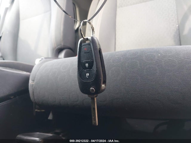 Chevrolet TRAX LS 2019 3GNCJNSB1KL215941 Image 11