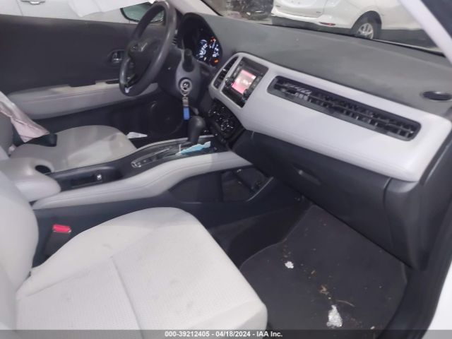 3CZRU6H30NM702671 Honda Hr-v Awd Lx