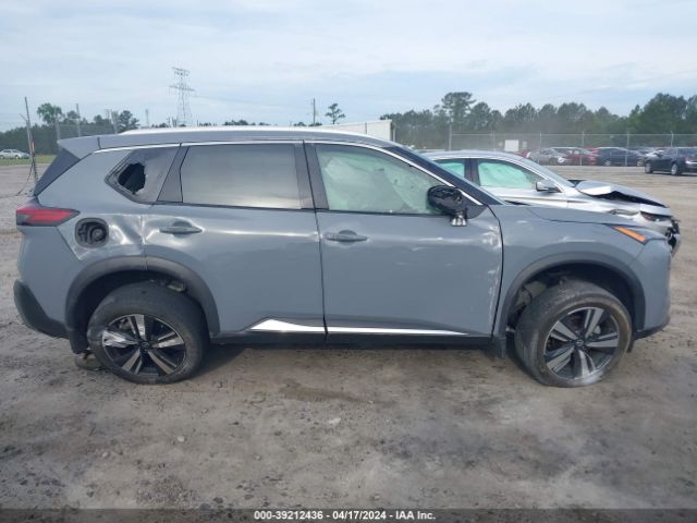 5N1AT3CA9MC718843 Nissan Rogue Sl Fwd