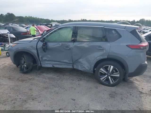 5N1AT3CA9MC718843 Nissan Rogue Sl Fwd