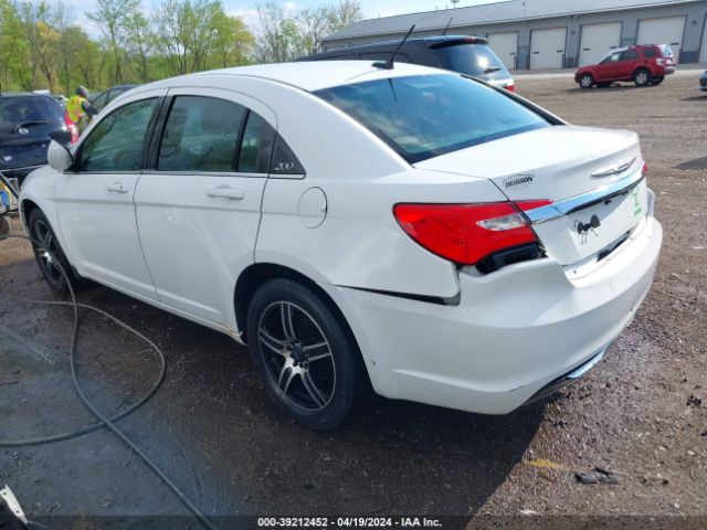 1C3CCBAB1EN205843 Chrysler 200 LX