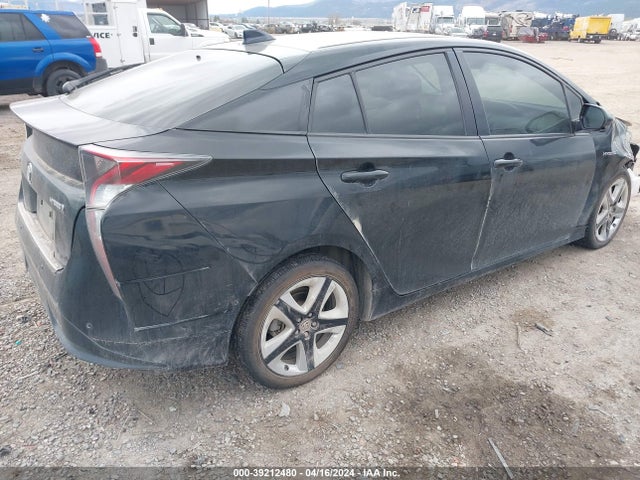 Toyota Prius Four Touring 2016 JTDKARFU3G3508024 Image 4
