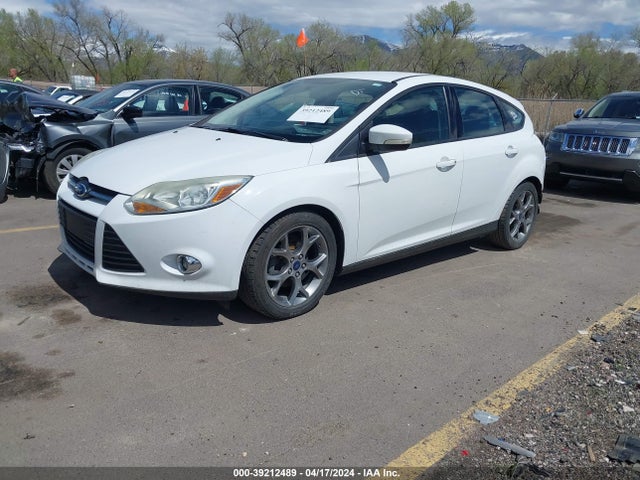 Ford FOCUS SE 2014 1FADP3K23EL227465 Image 2