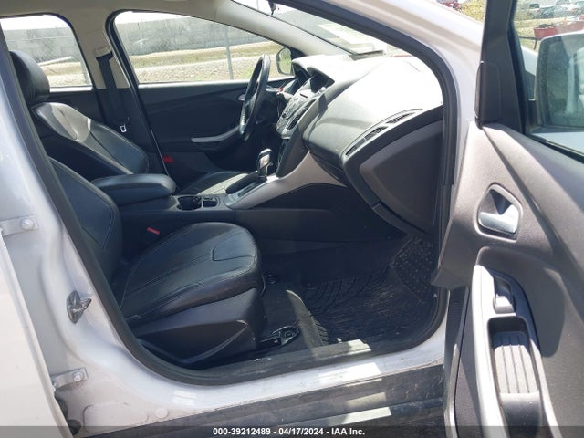 Ford FOCUS SE 2014 1FADP3K23EL227465 Image 5