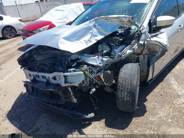 Ford FOCUS SE 2017 1FADP3F27HL221232 Image 6