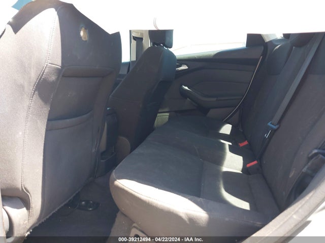 Ford FOCUS SE 2017 1FADP3F27HL221232 Image 8