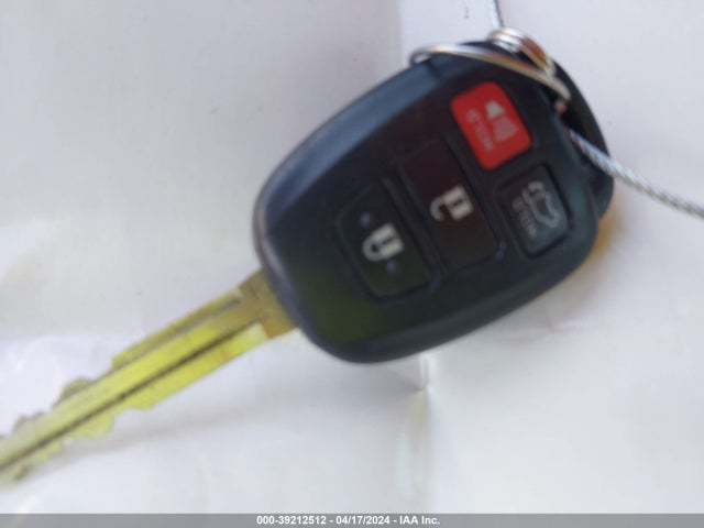 Toyota Rav4 Xle 2015 JTMWFREV0FD064767 Image 11