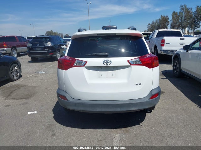 Toyota Rav4 Xle 2015 JTMWFREV0FD064767 Image 16