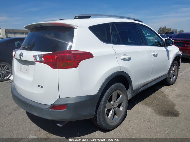 Toyota Rav4 Xle 2015 JTMWFREV0FD064767 Image 4