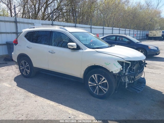 Nissan ROGUE SV 2019 JN8AT2MV3KW378069 головне зображення