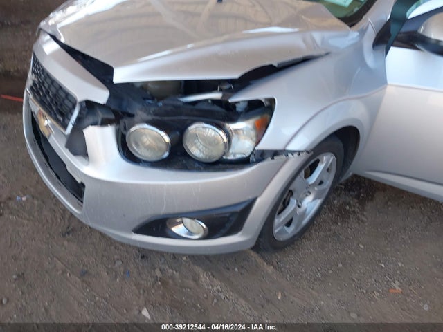 Chevrolet Sonic Ltz Auto 2015 1G1JE6SB0F4123878 Image 6