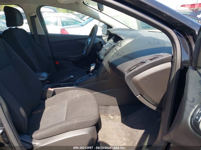 Ford FOCUS SE 2016 1FADP3K28GL344803 Image 5