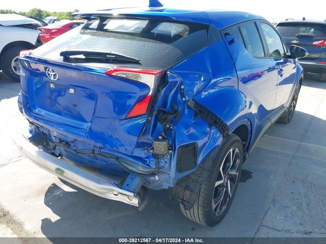 Toyota C-HR XLE 2020 JTNKHMBX4L1087334 Image 6