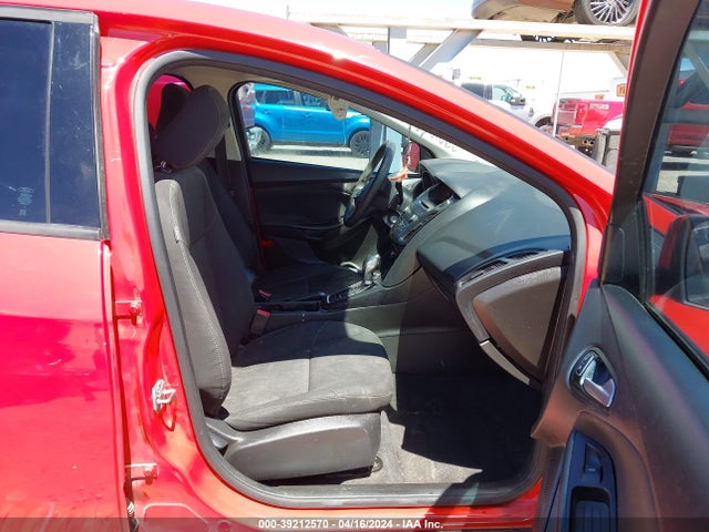 Ford FOCUS SE 2016 1FADP3F29GL325252 Image 5