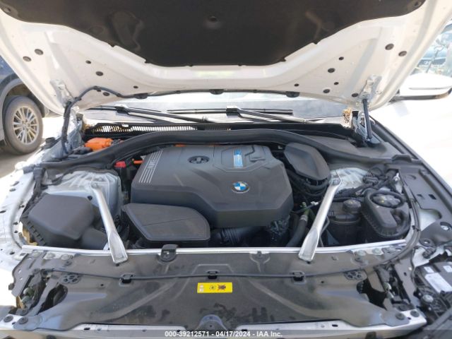 WBA13AG08PCN05779 BMW 530e