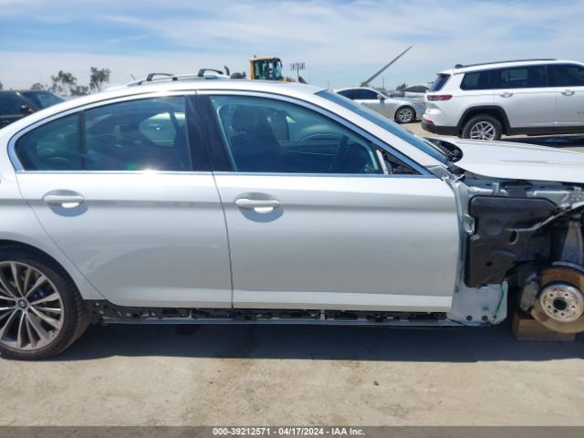 WBA13AG08PCN05779 BMW 530e