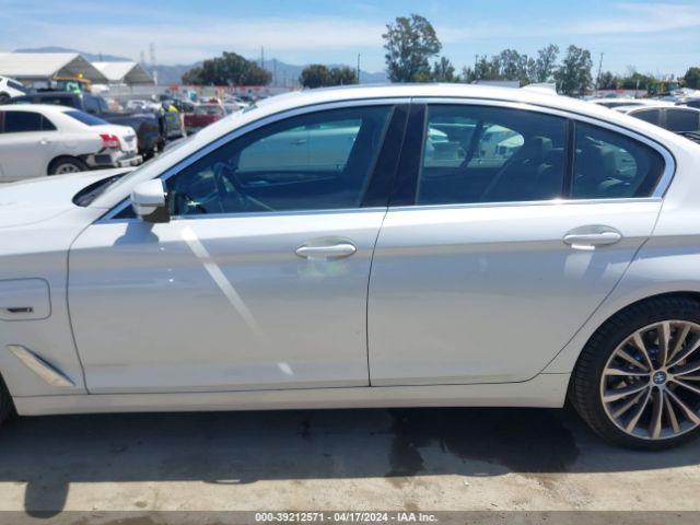 WBA13AG08PCN05779 BMW 530e