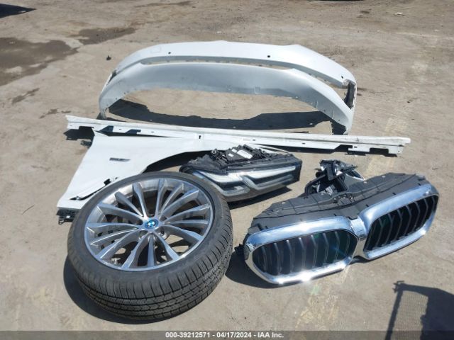WBA13AG08PCN05779 BMW 530e