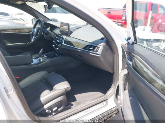 WBA13AG08PCN05779 BMW 530e