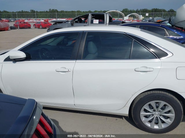 Toyota CAMRY LE 2015 4T4BF1FK0FR489119 Image 15