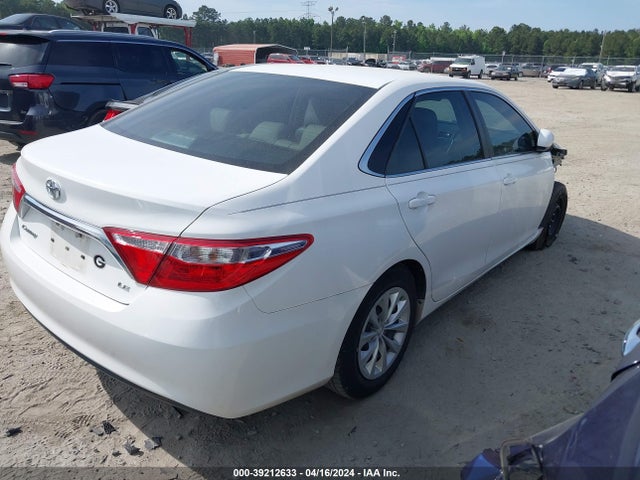 Toyota CAMRY LE 2015 4T4BF1FK0FR489119 Image 4