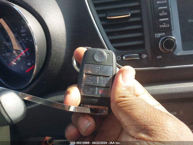 KIA SEDONA EX 2019 KNDMB5C1XK6500552 Image 11