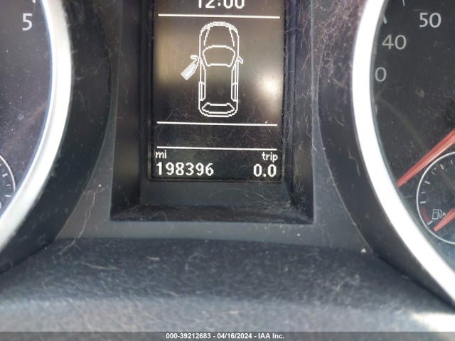 WVWDB7AJ8EW009772 Volkswagen Golf 2.5l