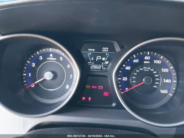 5NPDH4AE3FH652442 Hyundai ELANTRA SE