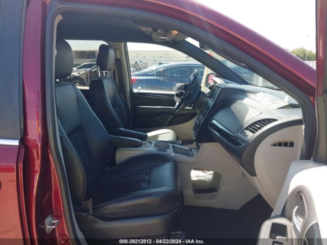 2C4RDGCG8KR511915 Dodge Grand Caravan Sxt