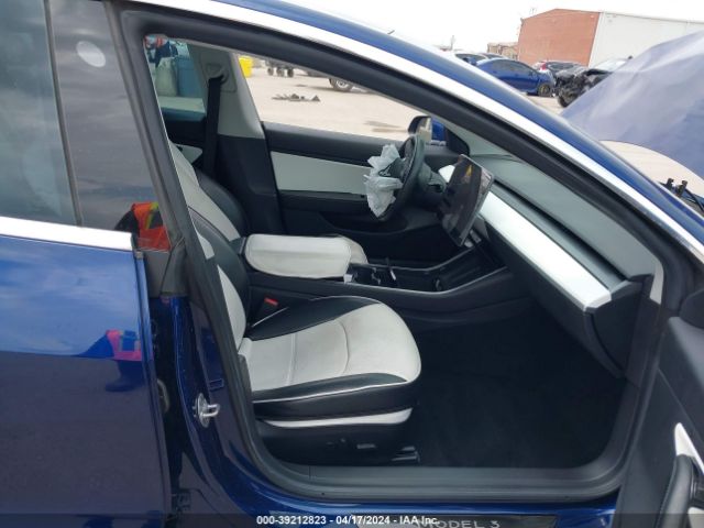 5YJ3E1EB3KF194946 Tesla Model 3 Long Range/performance