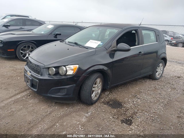 Chevrolet Sonic Lt Auto 2014 1G1JC6SG5E4107479 Image 2