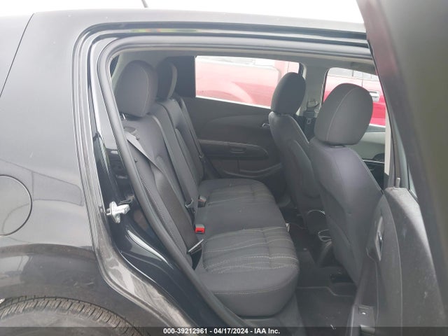 Chevrolet Sonic Lt Auto 2014 1G1JC6SG5E4107479 Image 8